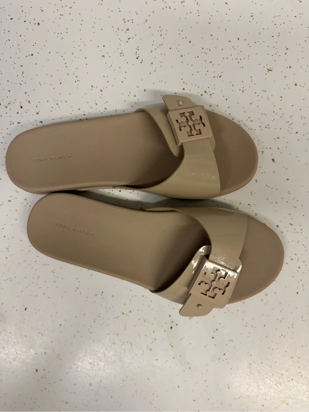 Tory Burch Mellow Buckle Stone Grey Patent Slide with Logo Buckle Size 9